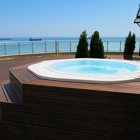 Family Hotel Albizia Beach Varna Exterior photo