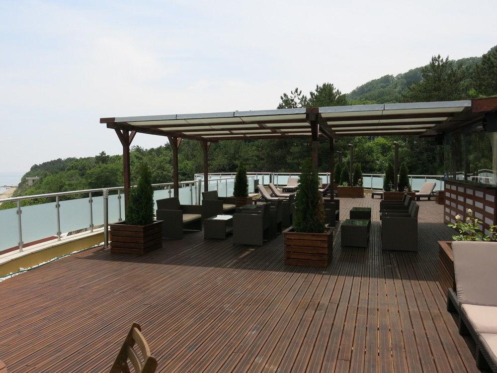 Family Hotel Albizia Beach Varna Exterior photo