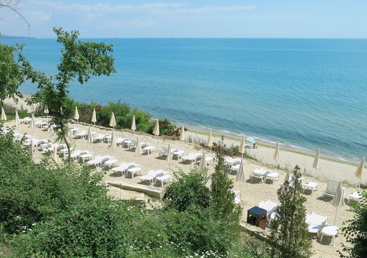 Family Hotel Albizia Beach Varna Exterior photo